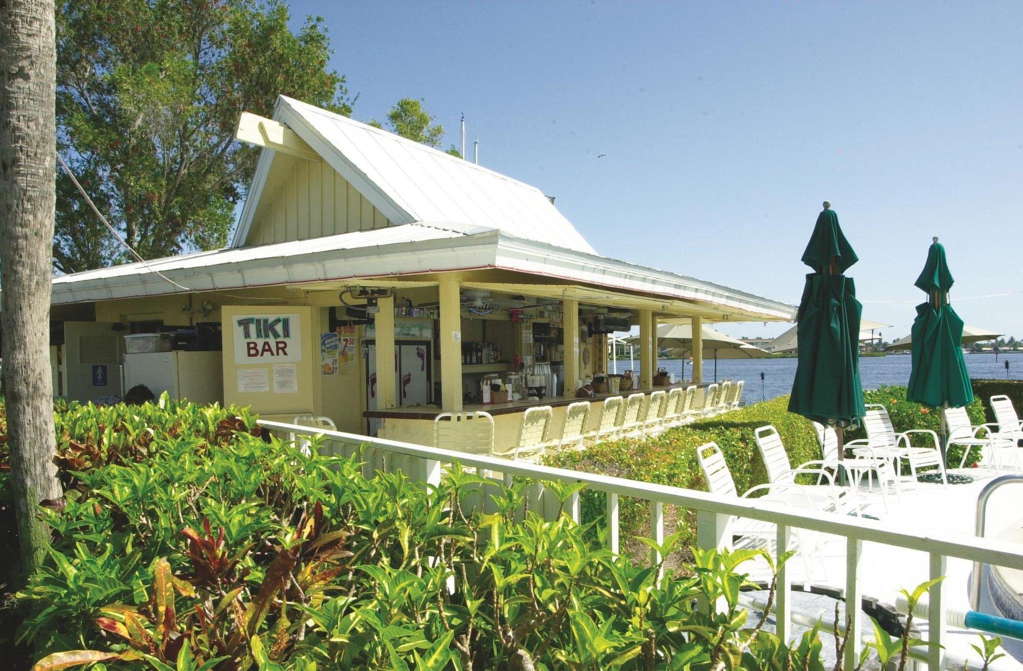 Charter Club Resort Of Naples Bay Exterior foto