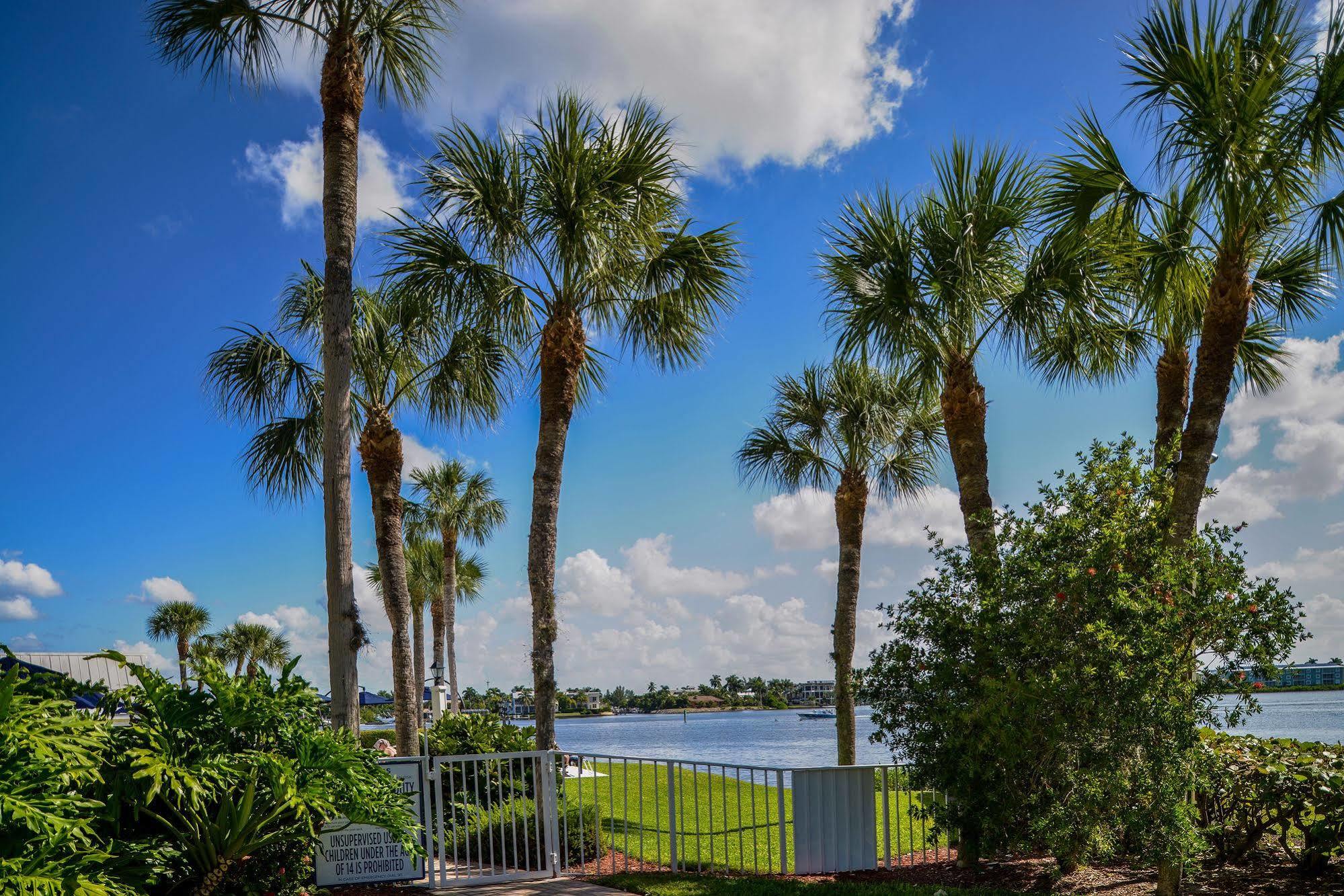 Charter Club Resort Of Naples Bay Exterior foto